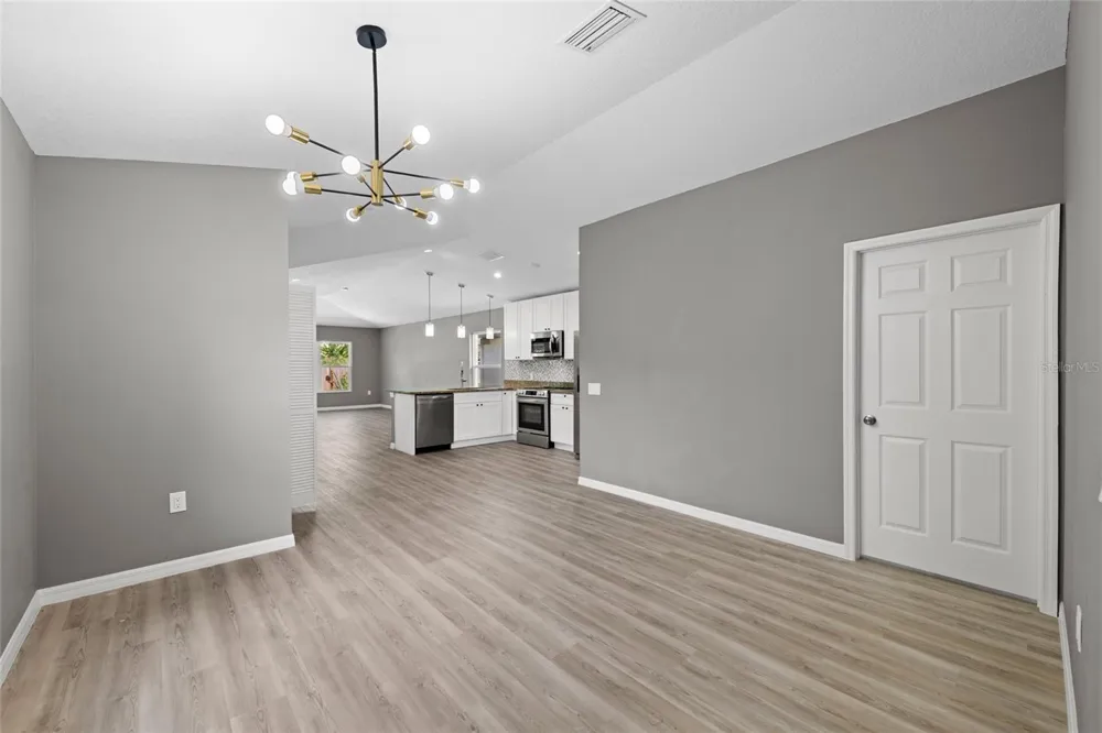3908 WALNUT AVENUE Sarasota, FL 34234
