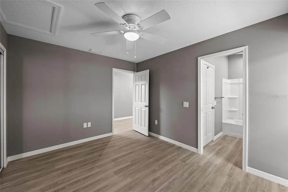 3908 WALNUT AVENUE Sarasota, FL 34234