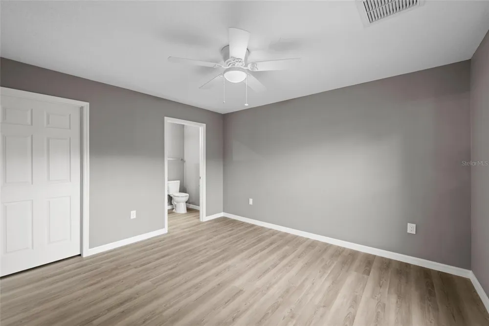 3908 WALNUT AVENUE Sarasota, FL 34234
