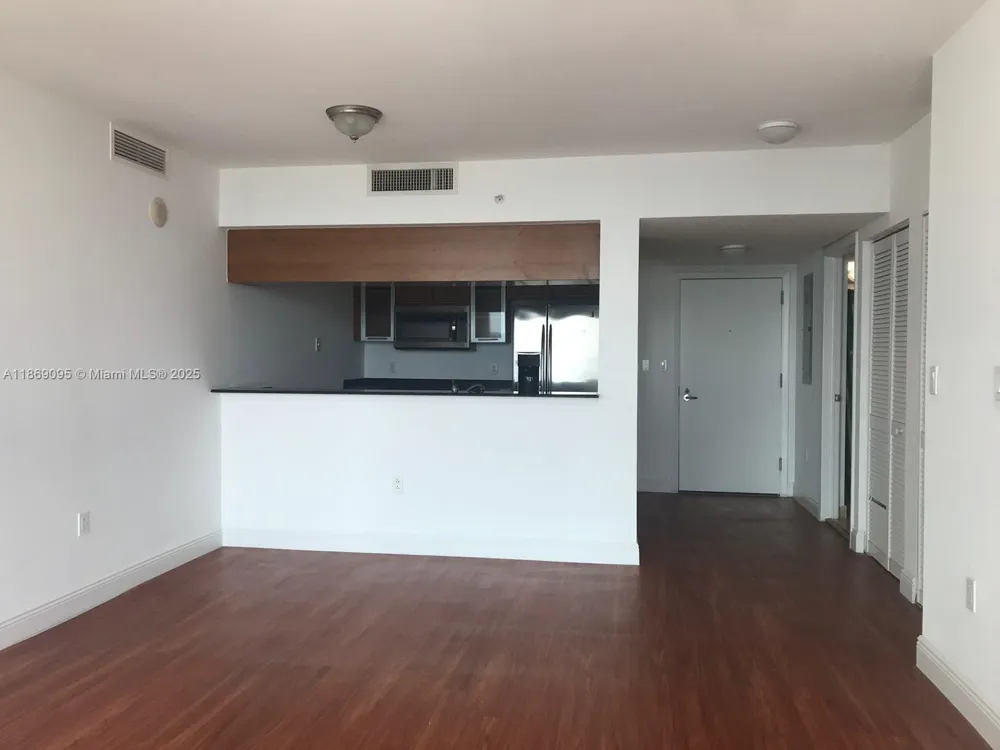 1800 Bayshore Dr #3910 Miami, FL 33132