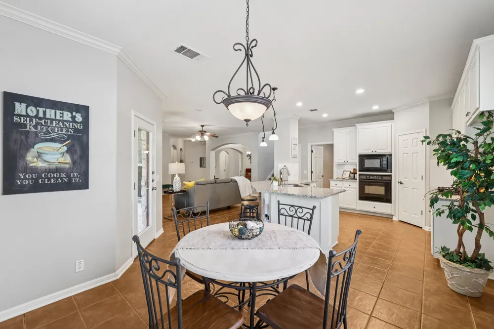 3804 Spyglass Cove Round Rock, TX 78664