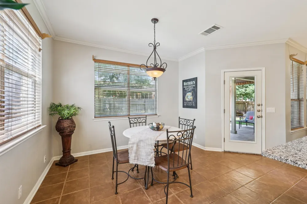 3804 Spyglass Cove Round Rock, TX 78664
