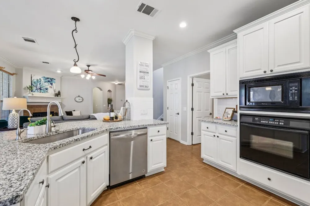 3804 Spyglass Cove Round Rock, TX 78664
