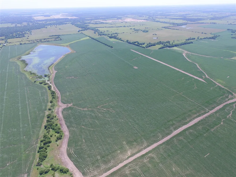 300 PR 14030 Blossom, TX 75416