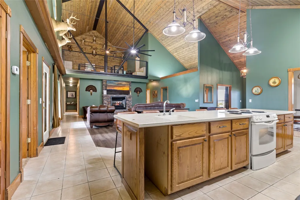 300 PR 14030 Blossom, TX 75416