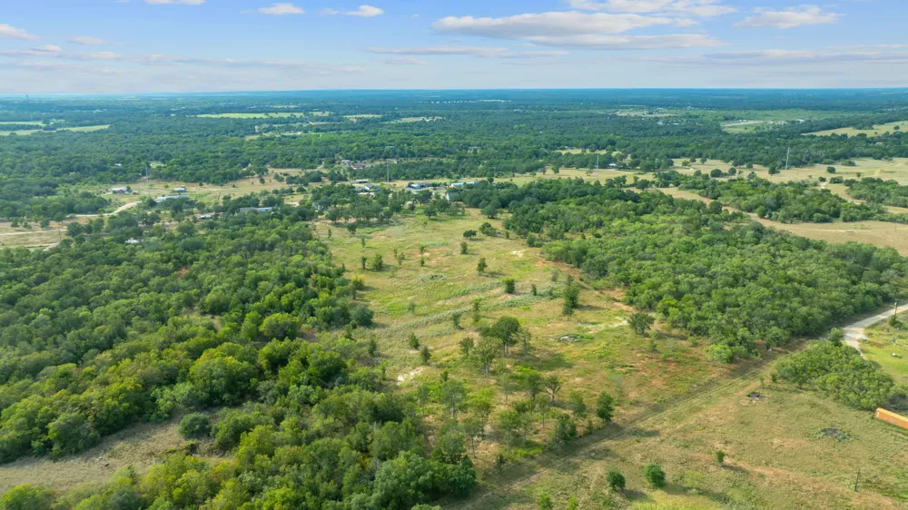 1385 Pettytown Road Dale, TX 78616