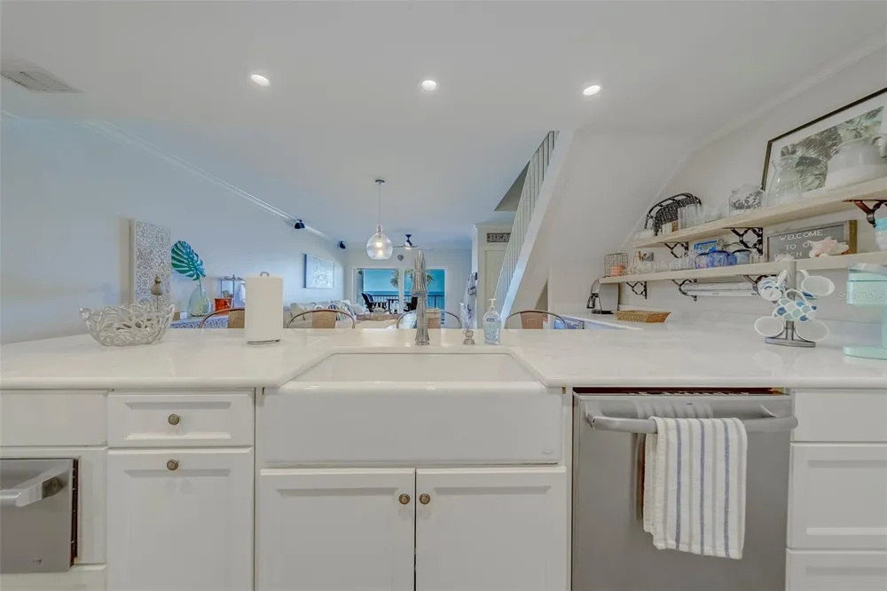 2250 GULF BOULEVARD #B2 Belleair Beach, FL 33786