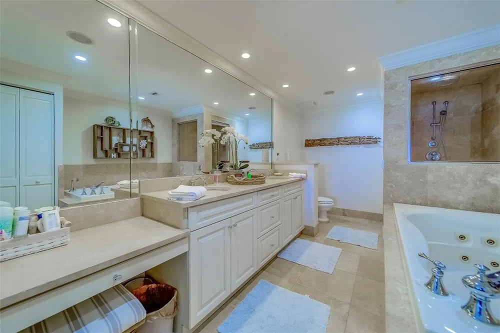 2250 GULF BOULEVARD #B2 Belleair Beach, FL 33786