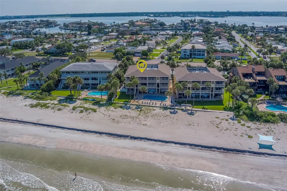 2250 GULF BOULEVARD #B2 Belleair Beach, FL 33786