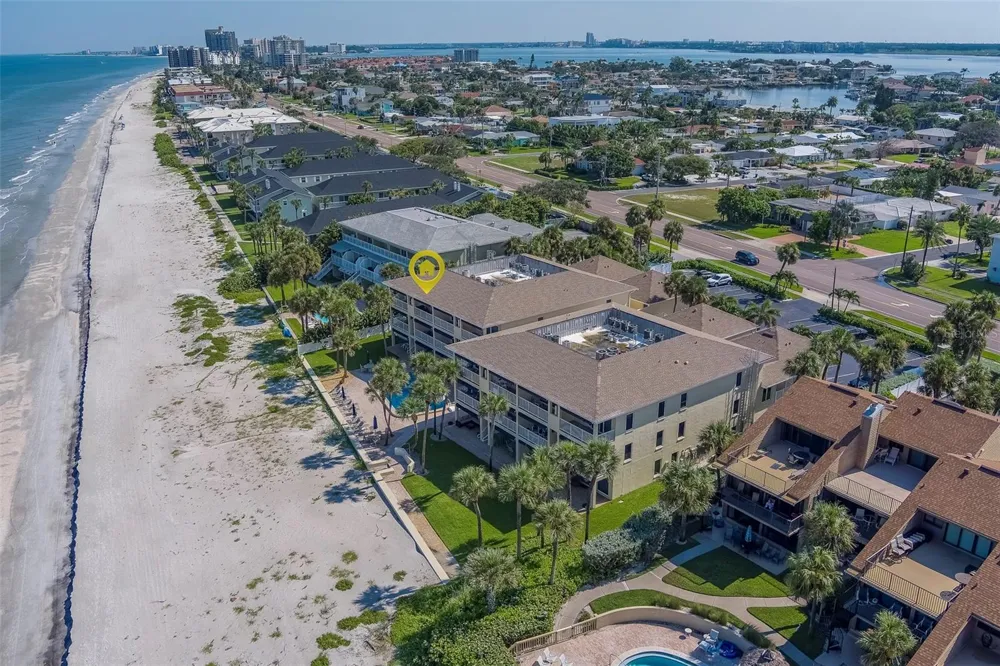 2250 GULF BOULEVARD #B2 Belleair Beach, FL 33786