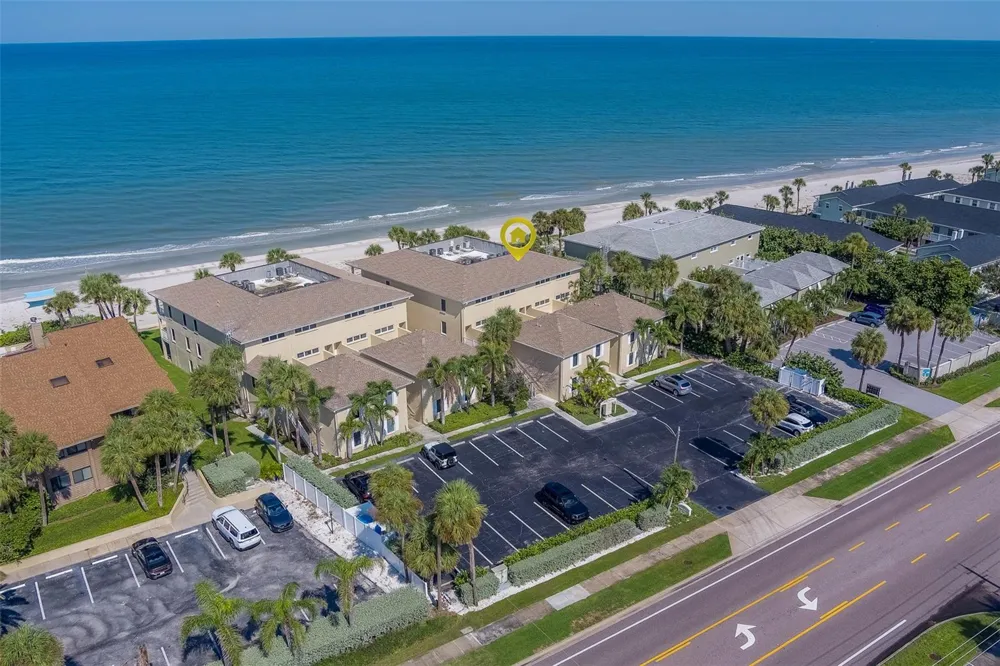 2250 GULF BOULEVARD #B2 Belleair Beach, FL 33786