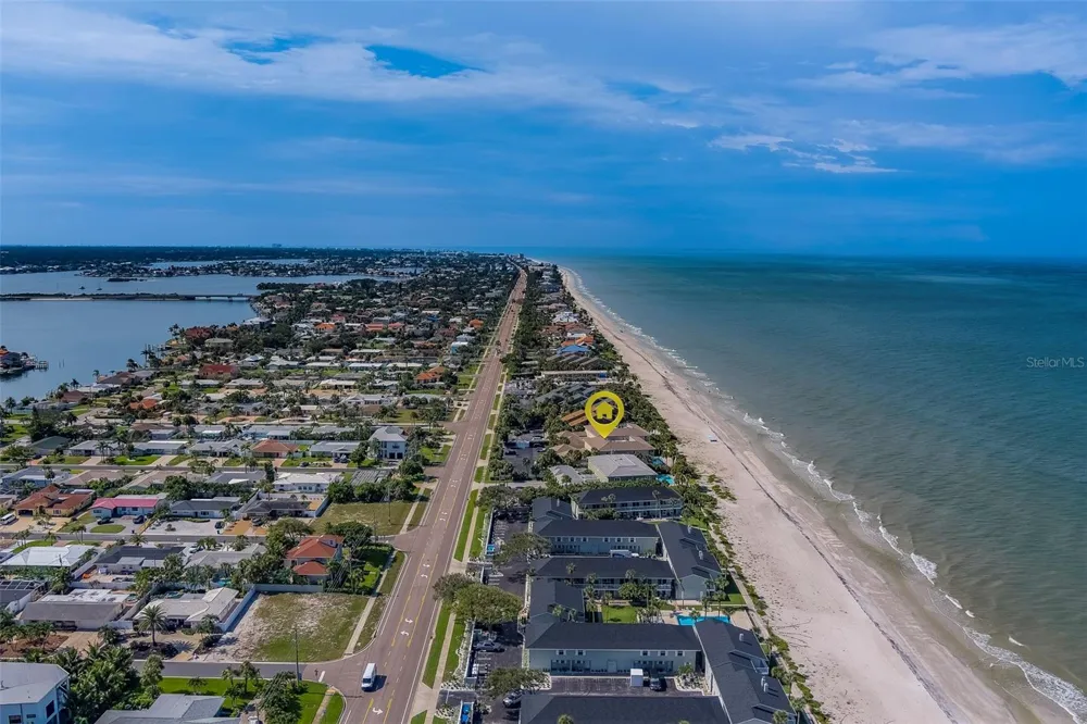 2250 GULF BOULEVARD #B2 Belleair Beach, FL 33786