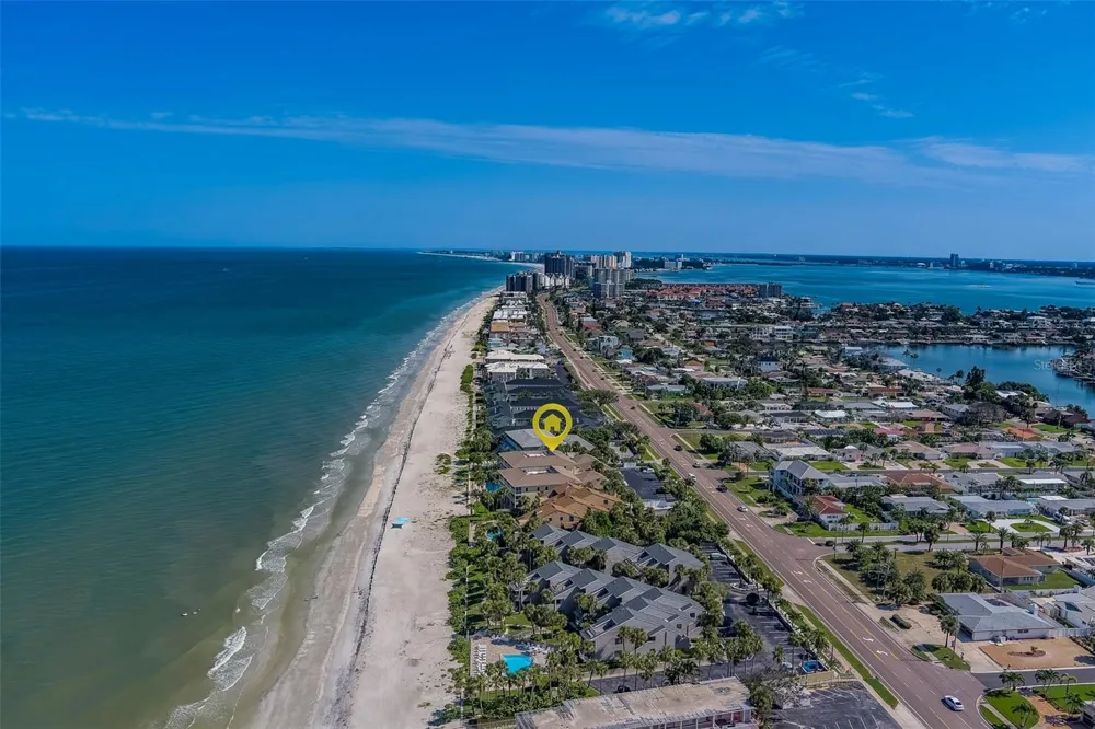 2250 GULF BOULEVARD #B2 Belleair Beach, FL 33786