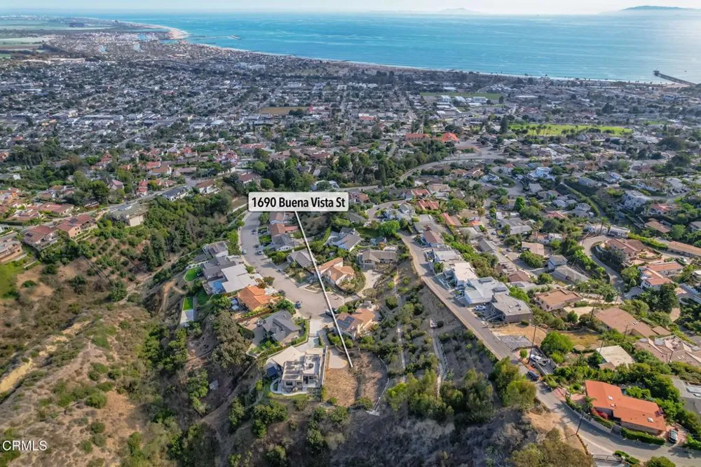 1690 Buena Vista Street Ventura, CA 93001