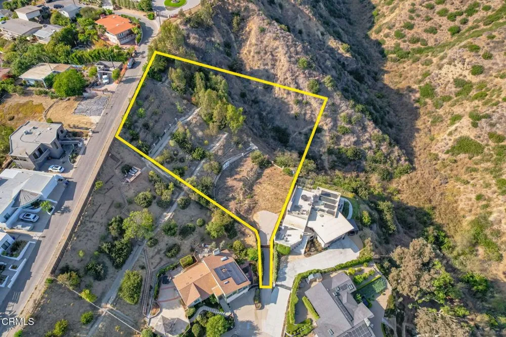 1690 Buena Vista Street Ventura, CA 93001
