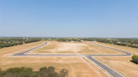 605 Carril Lane
