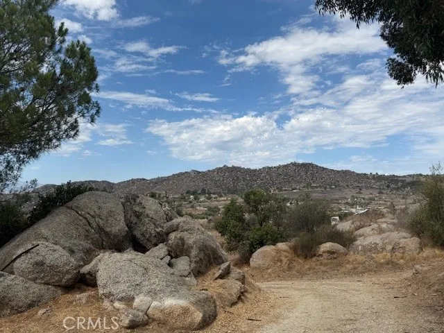 24260 Minton Road Homeland, CA 92548