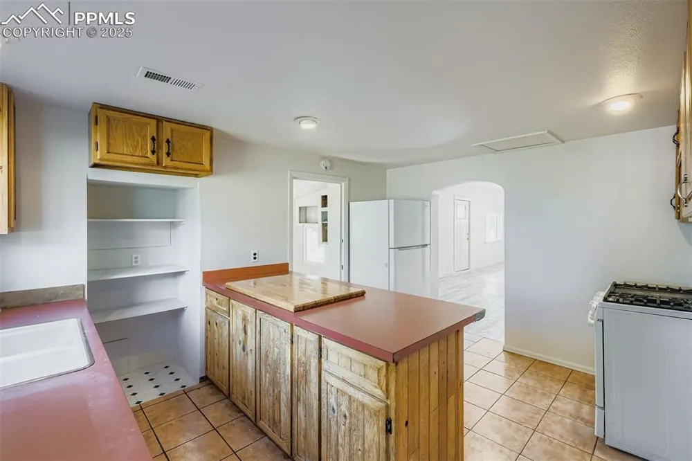 1160 Illinois Avenue Canon City, CO 81212