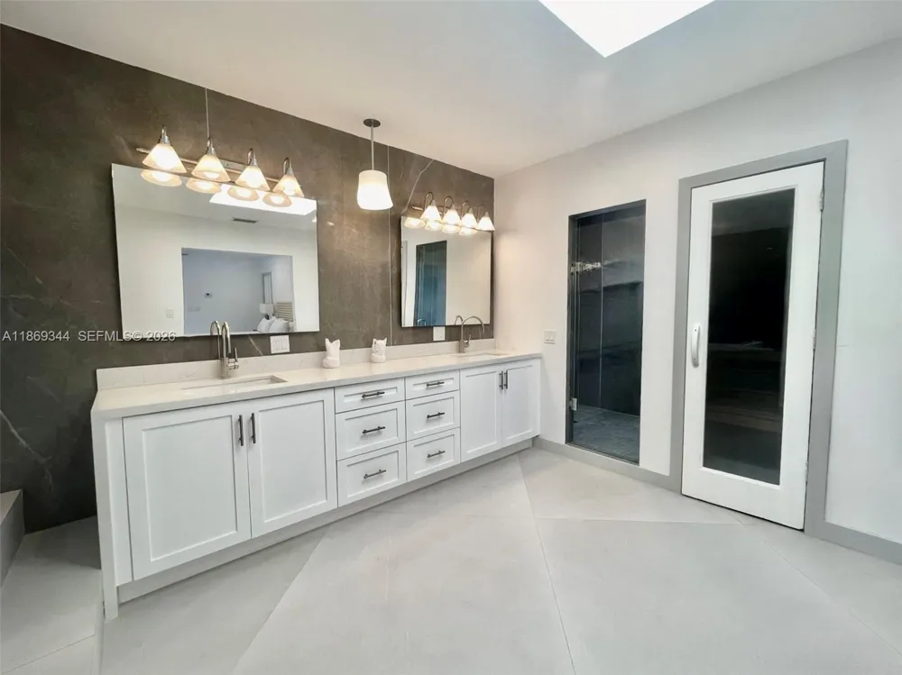 16490 SW 244th St Homestead, FL 33031
