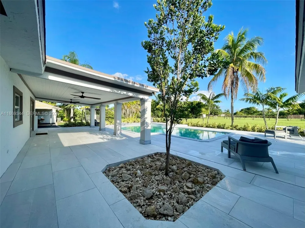 16490 SW 244th St Homestead, FL 33031