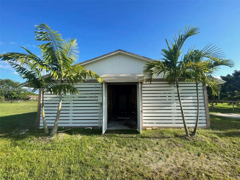 16490 SW 244th St Homestead, FL 33031