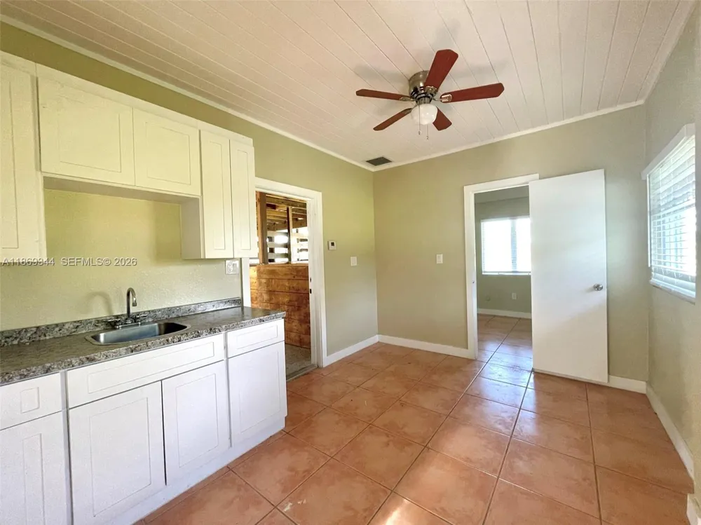 16490 SW 244th St Homestead, FL 33031