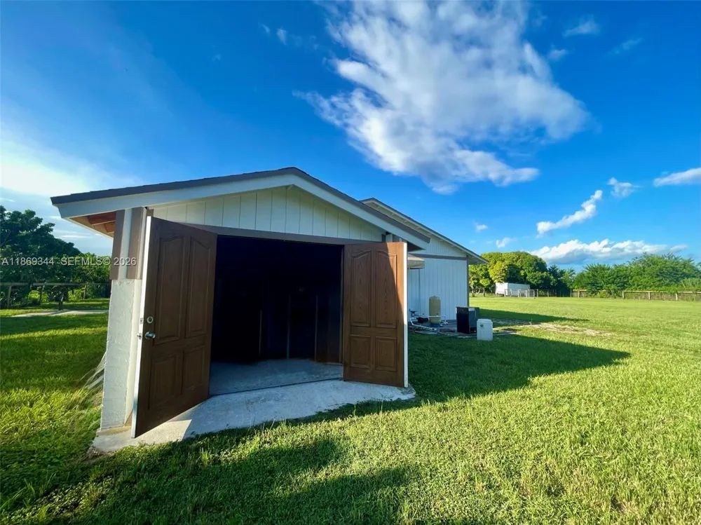 16490 SW 244th St Homestead, FL 33031