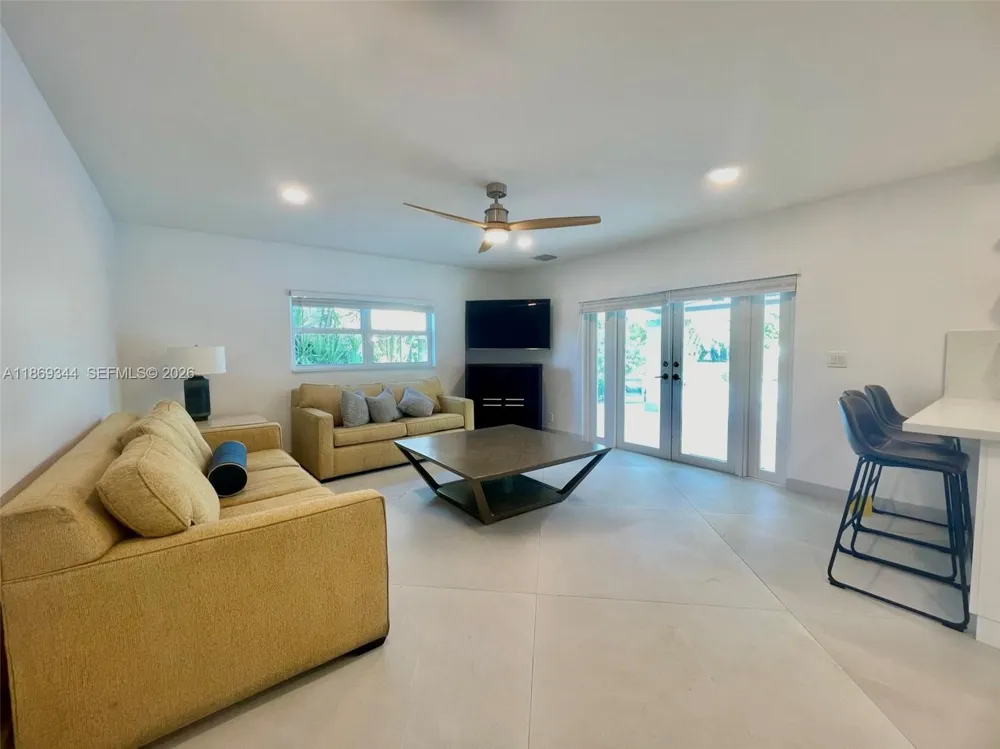 16490 SW 244th St Homestead, FL 33031