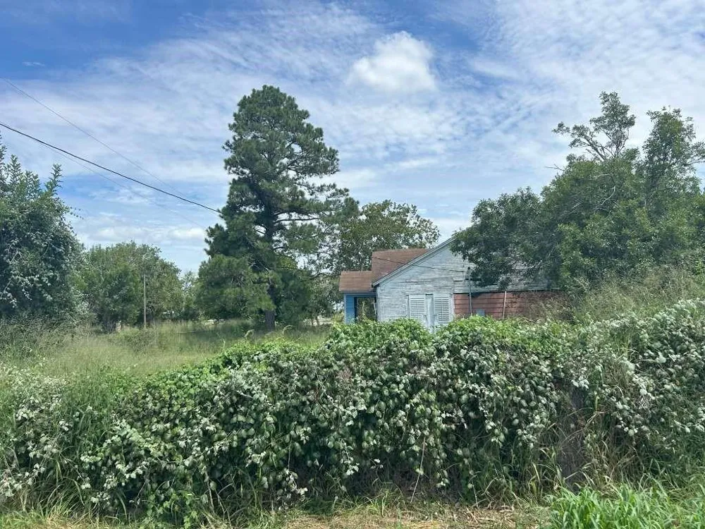189 Goff Street Goliad, TX 77963