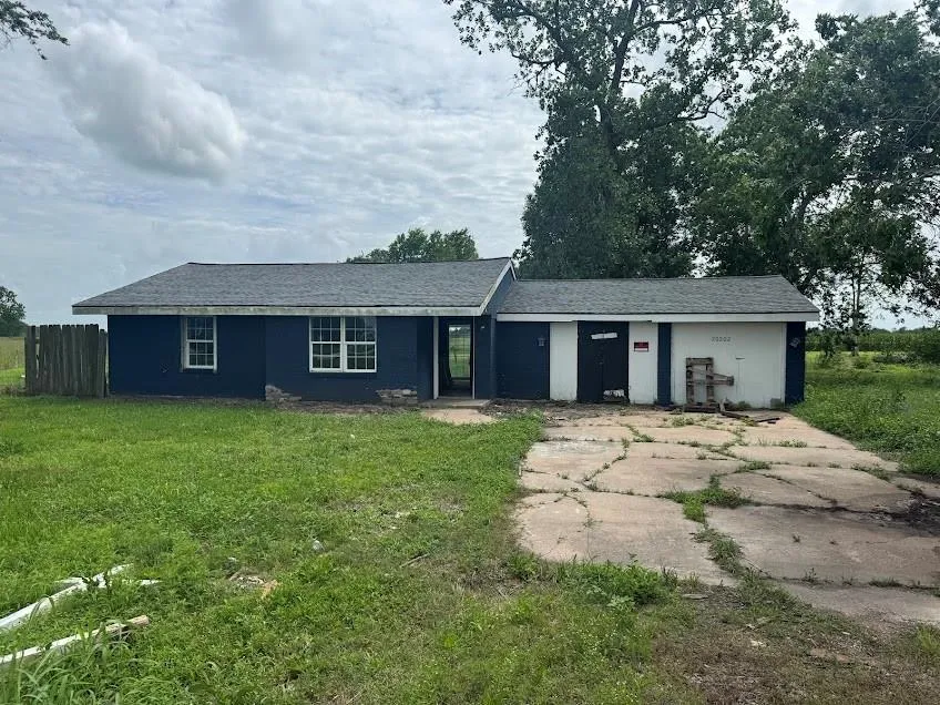 20202 Highway 36 Guy, TX 77444