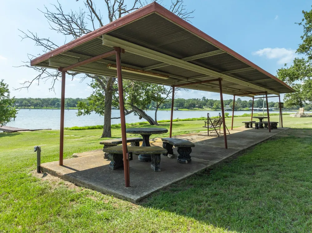 1764 Lcr 740 Thornton, TX 76687