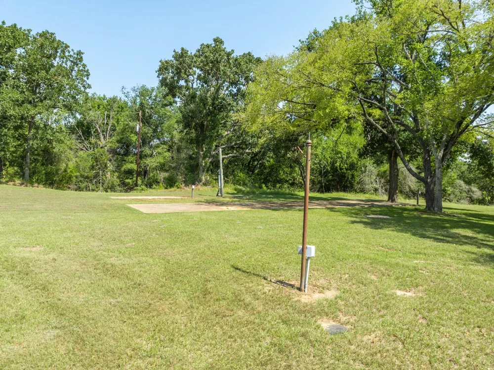 1764 Lcr 740 Thornton, TX 76687