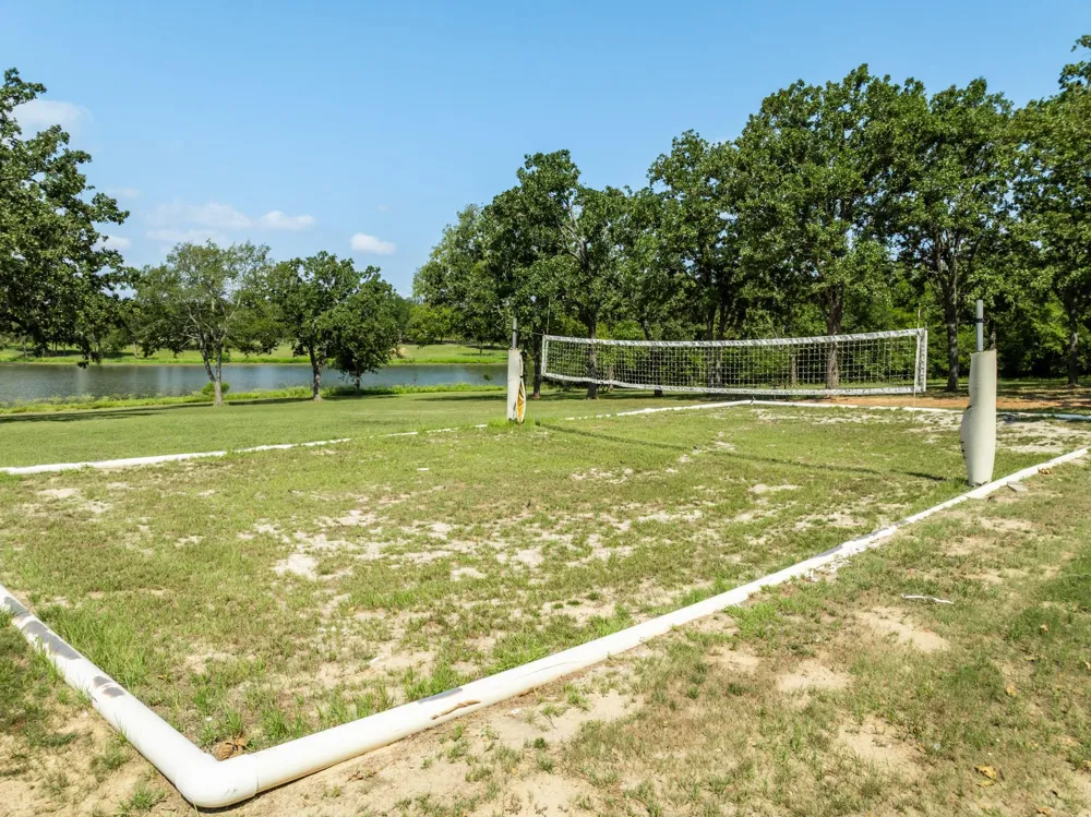 1764 Lcr 740 Thornton, TX 76687