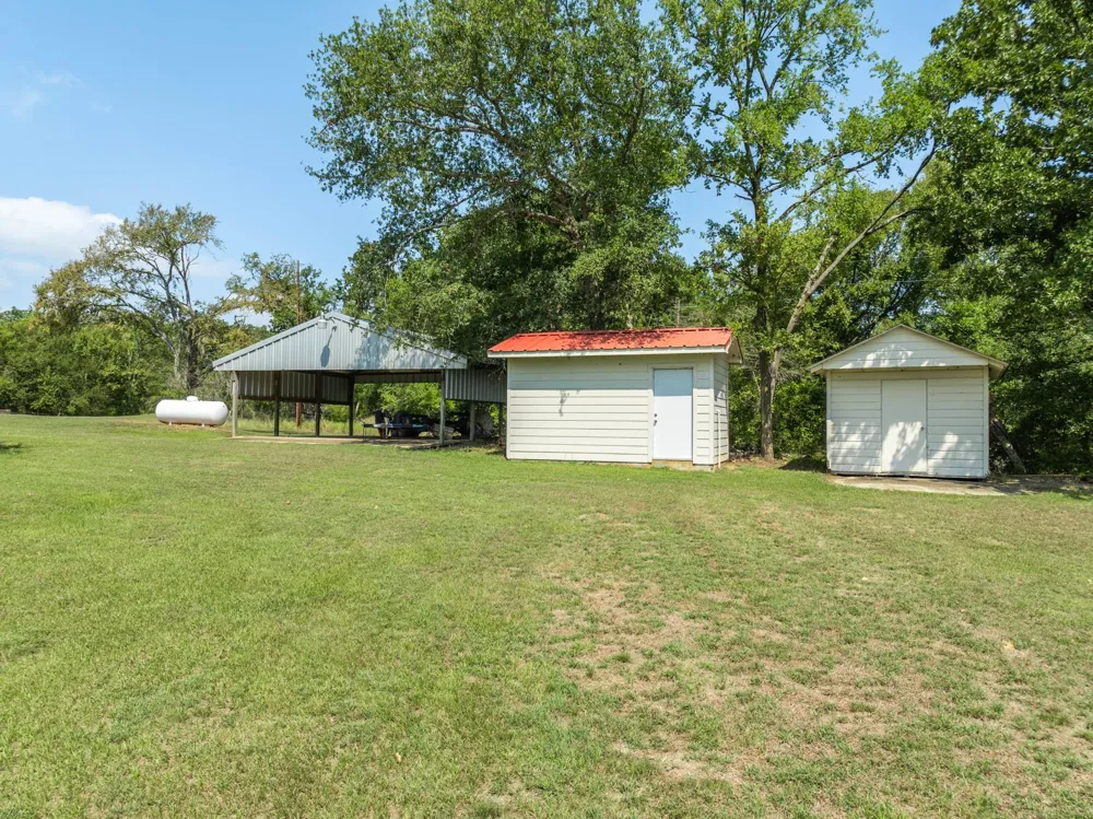 1764 Lcr 740 Thornton, TX 76687