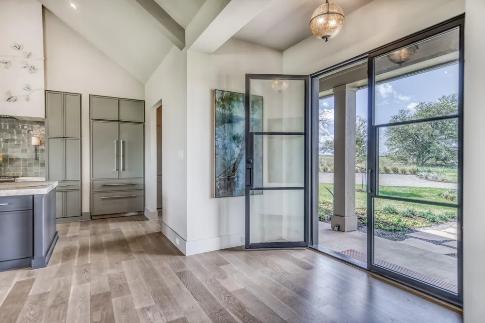 114 Turney Trace Round Top, TX 78954