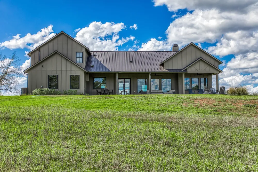 114 Turney Trace Round Top, TX 78954
