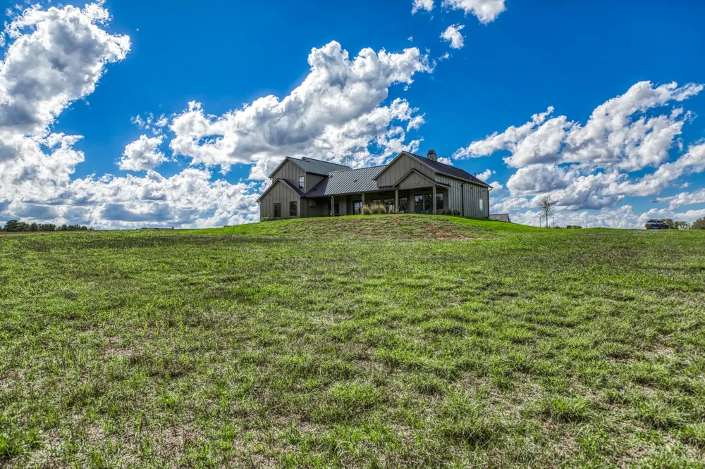 114 Turney Trace Round Top, TX 78954