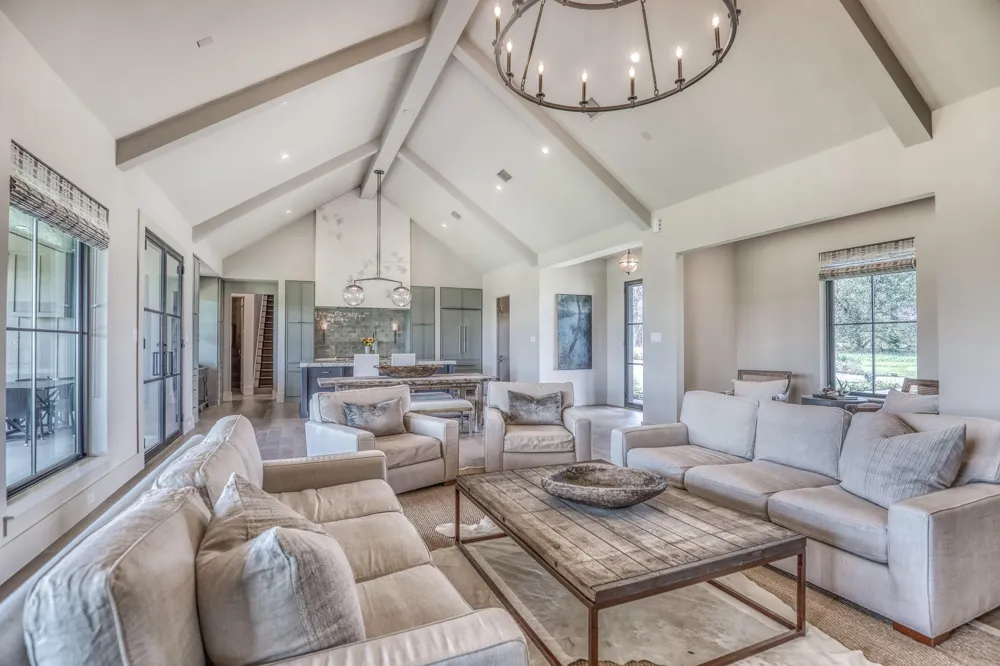 114 Turney Trace Round Top, TX 78954