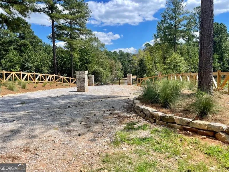 742 Harmony Gates DR Commerce, GA 30530