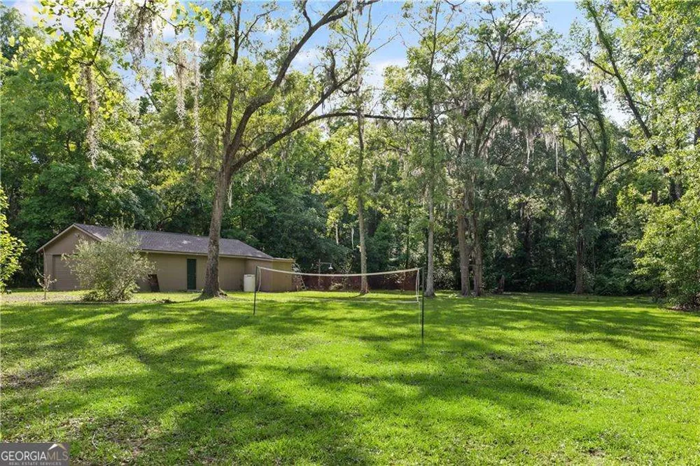 4631 Bailey Mill RD White Oak, GA 31568