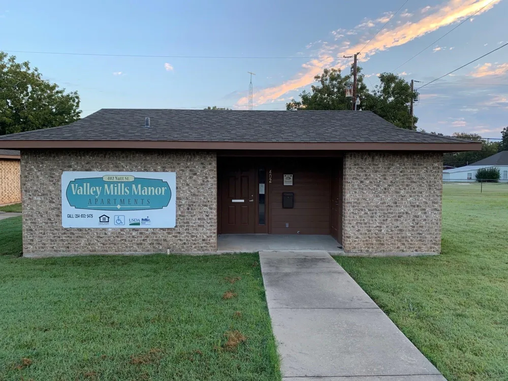 200 Nutt St Valley Mills, TX 76689