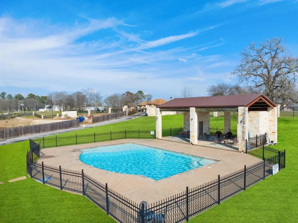 2112 Fm 3186 #D1 Onalaska, TX 77360