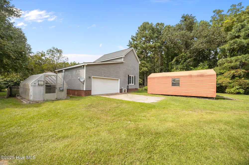 7464 Nc 43 Macclesfield, NC 27852