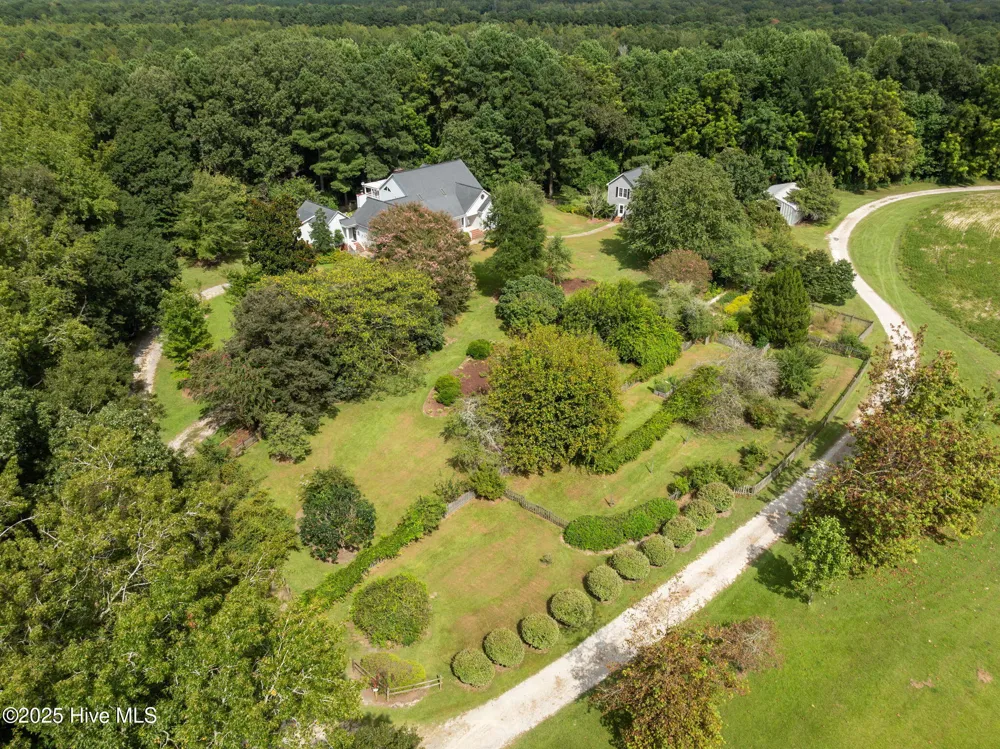 7464 Nc 43 Macclesfield, NC 27852