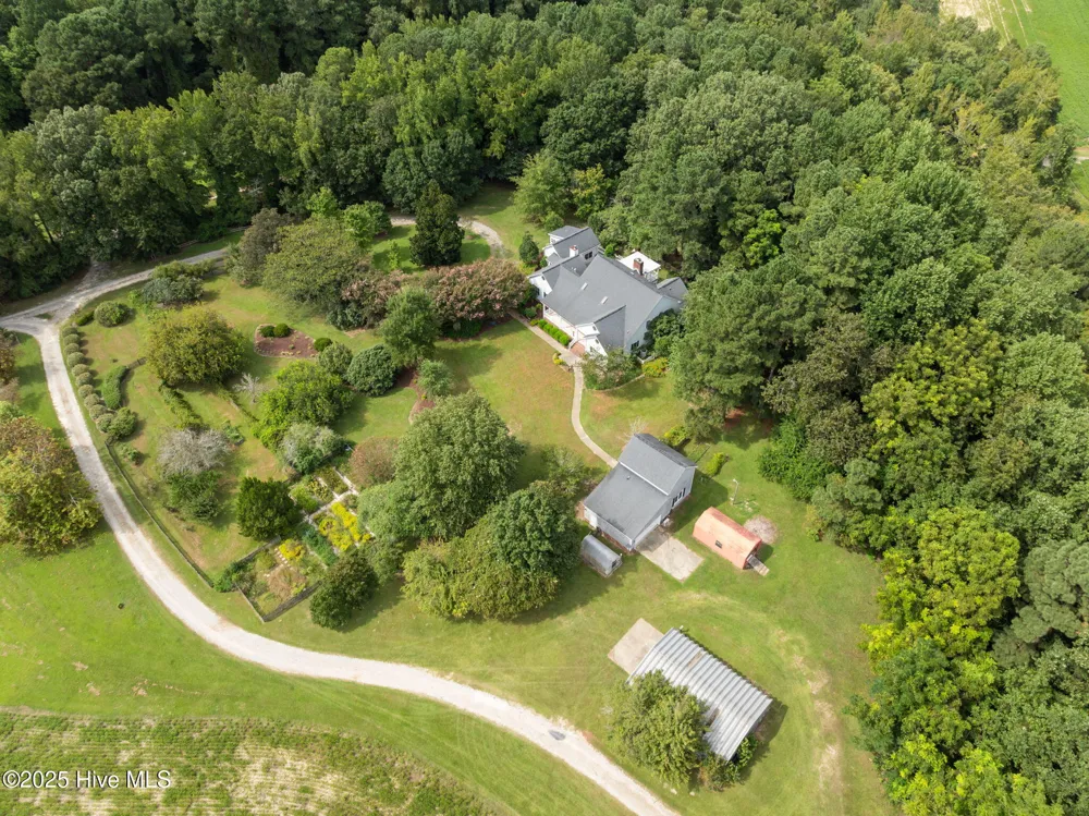 7464 Nc 43 Macclesfield, NC 27852