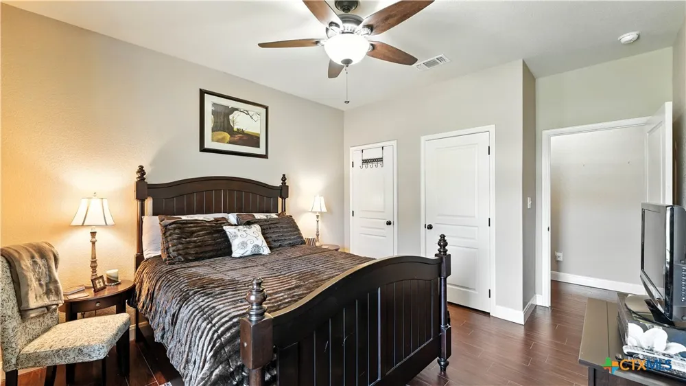 121 Carrizo Ridge Floresville, TX 78114