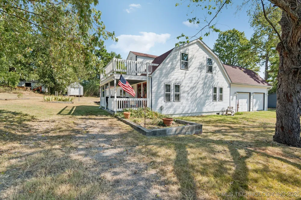 509 W 5th Street Grove, OK 74344