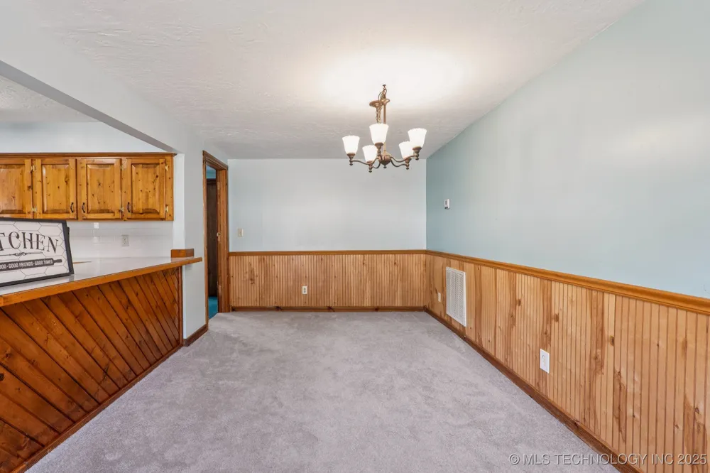 509 W 5th Street Grove, OK 74344