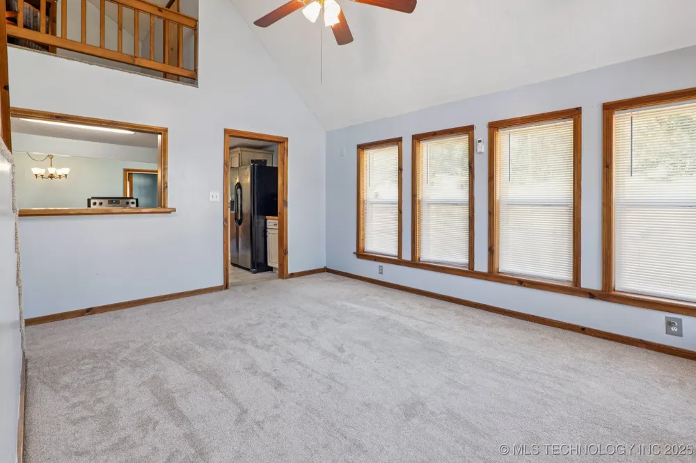 509 W 5th Street Grove, OK 74344