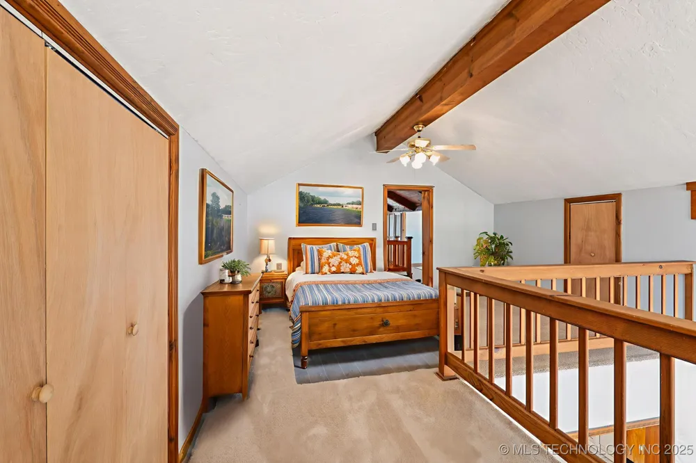 509 W 5th Street Grove, OK 74344